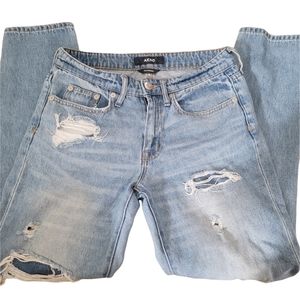 Aeropostale Size 4 boyfriend distressed jeans